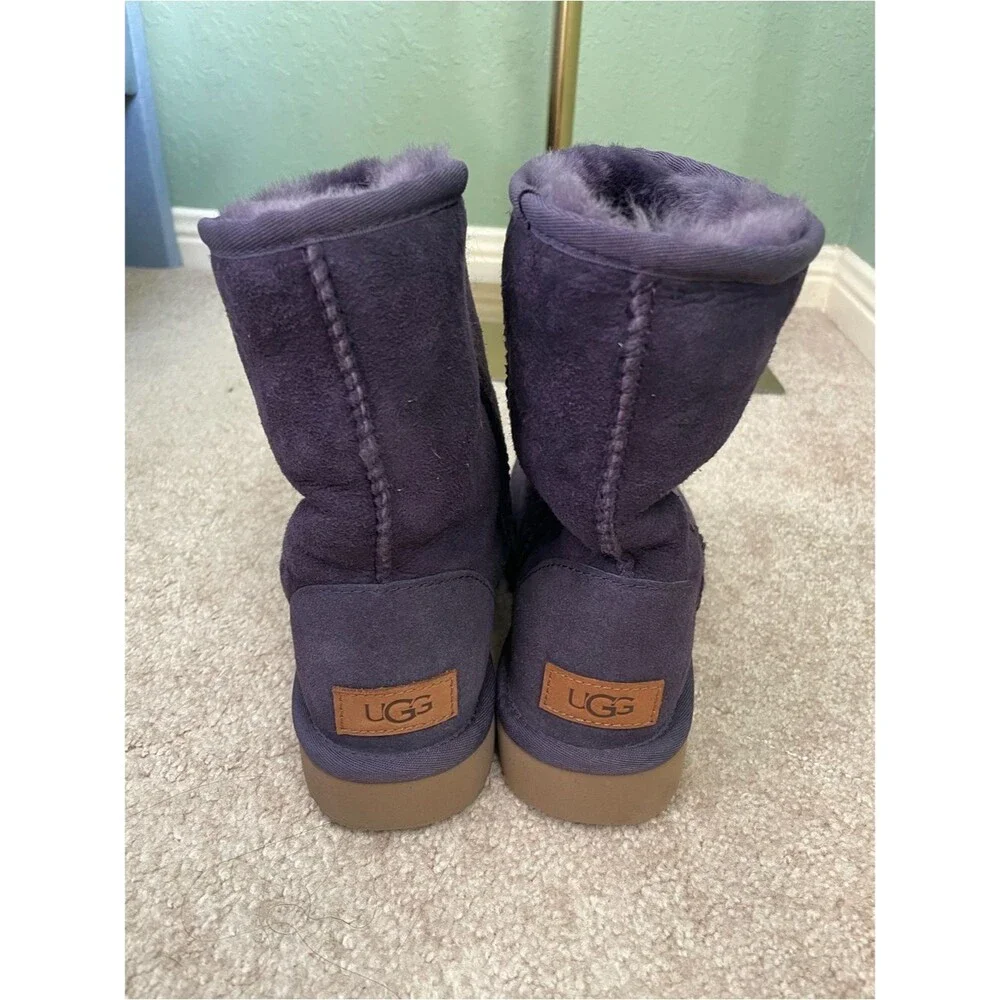 Women’s UGG Classic Short ll Shearling Fur Lined Winter Suede Boots Size 5